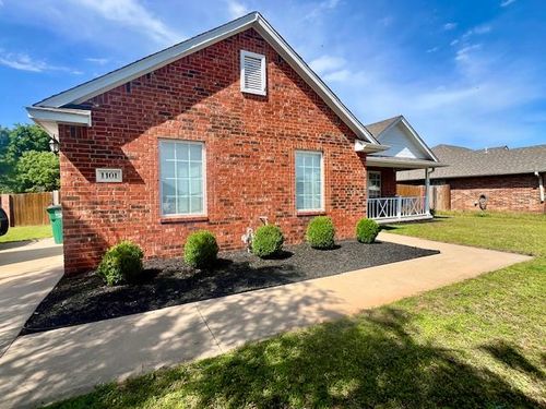 1101 Reynolds Ave, Perkins, OK, 74059-9113 | Card Image