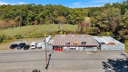 746 Amesbury Rd, Haverhill, MA, 01830-1711 | Card Image