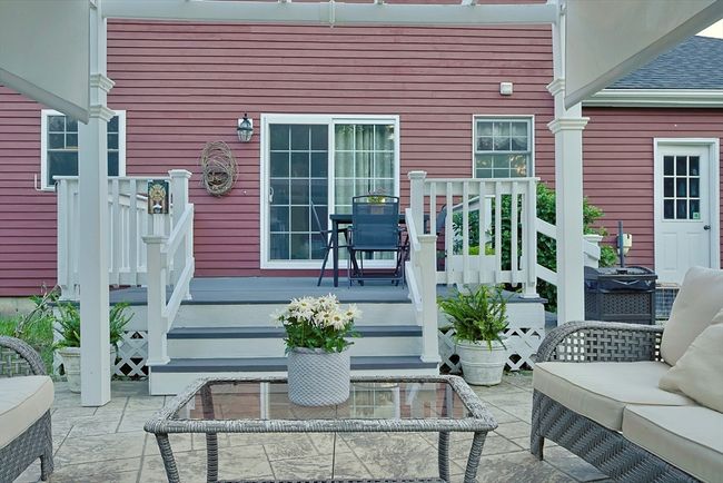 98 Robinette Rd, House other with 4 bedrooms, 3 bathrooms and 6 parking in Stoughton MA | Image 7