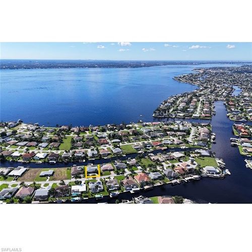 2244 Se 27th St, Cape Coral, FL, 33904-3326 | Card Image