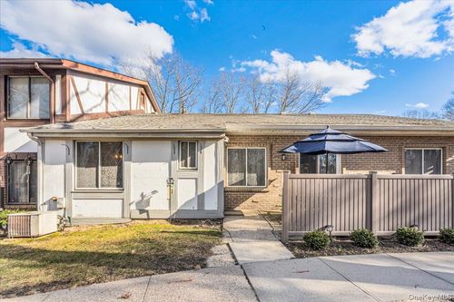 199 Skyline Dr, Coram, NY, 11727-3638 | Card Image