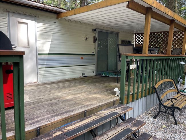 Partially covered deck | Image 4