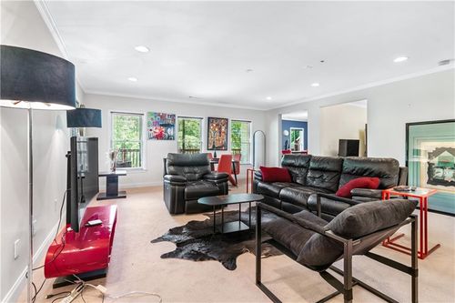 4260 Beverly Ln Ne, Atlanta, GA, 30342-3442 | Card Image