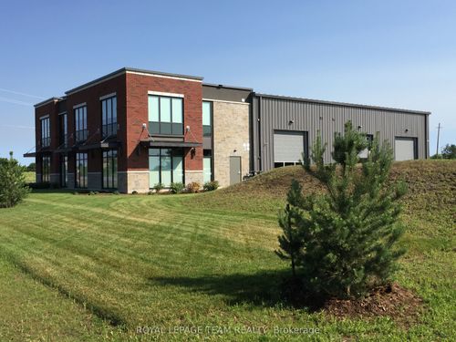 2924 Carp Rd, Carp, ON, K0A1L0 | Card Image