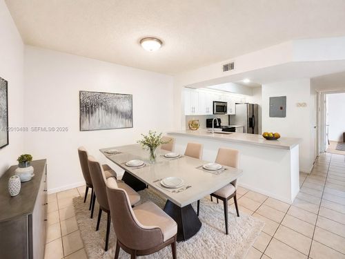 303-8640 Sw 212th St, Cutler Bay, FL, 33189-3760 | Card Image
