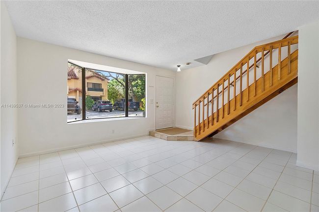 0 - 10127 Sw 77th Ct, Condo with 2 bedrooms, 1 bathrooms and null parking in Miami FL | Image 5