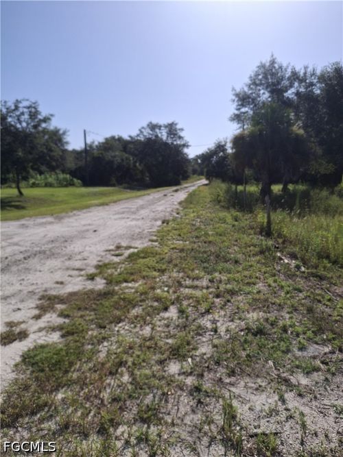 7979 22nd Pl, Labelle, FL, 33935 | Card Image