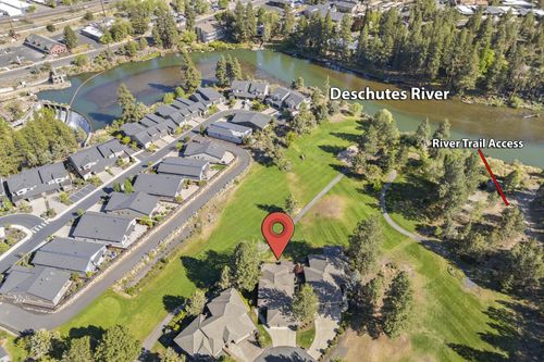 2620 Nw Golf Course Dr, Bend, OR, 97703-5512 | Card Image