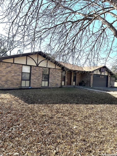 2021 Lime Creek Rd, Kerrville, TX, 78028-4310 | Card Image