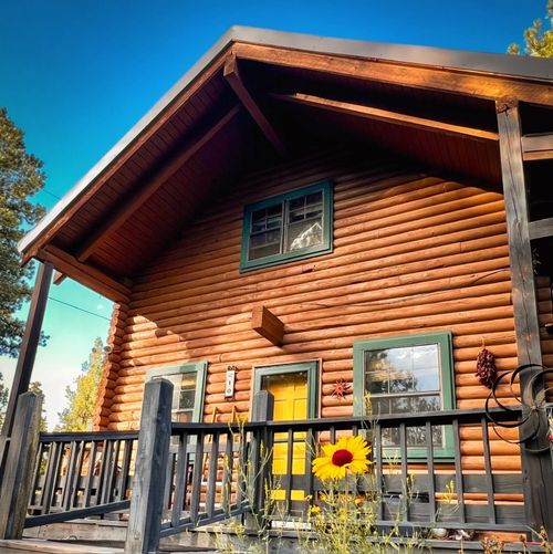 10 Circle Dr, Taos, NM, 87571-9518 | Card Image