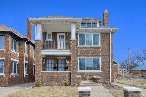 8770 Dexter Ave, Detroit, MI, 48206-2161 | Card Image