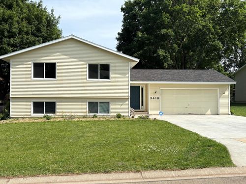 3418 Chalet View Ln Nw, Rochester, MN, 55901-6918 | Card Image