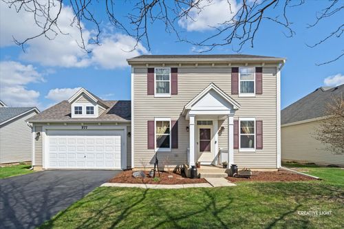 577 Cardinal Ave, Oswego, IL, 60543-7742 | Card Image