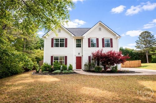 768 Weeping Willow Dr, Athens, GA, 30605-7075 | Card Image