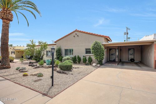 7527 E Rancho Vista Dr, Scottsdale, AZ, 85251-1560 | Card Image