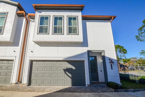 f-9577 Neuens Rd, Houston, TX, 77080-7229 | Card Image