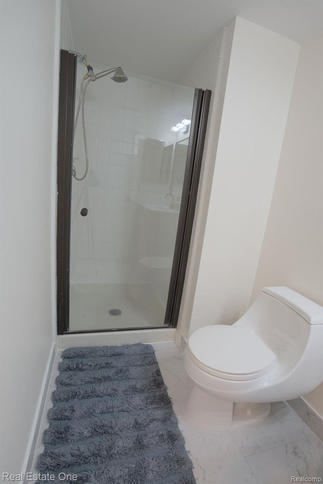 UNIT-41 - 1944 Klingensmith Rd, Condo with 2 bedrooms, 2 bathrooms and null parking in Bloomfield Hills MI | Image 17