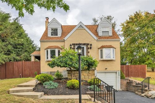 32 Wayne Ave, Jeannette, PA, 15644-3151 | Card Image