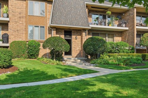 1n-9164 Del Prado Dr, Palos Hills, IL, 60465-5014 | Card Image