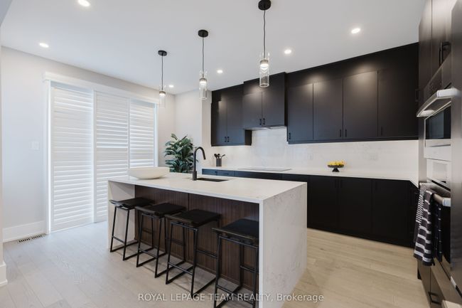 517 Galanthus Walk, House attached with 3 bedrooms, 4 bathrooms and 1 parking in Ottawa ON | Image 9