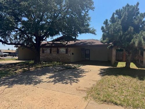 2501 66th St, Lubbock, TX, 79413-5841 | Card Image