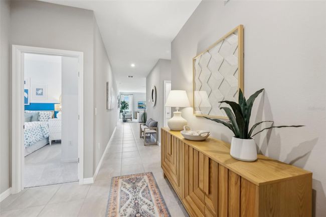 917 Pearlwood Loop, House other with 4 bedrooms, 2 bathrooms and null parking in EAGLE LAKE FL | Image 6