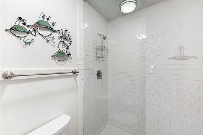 Bathroom | Image 12