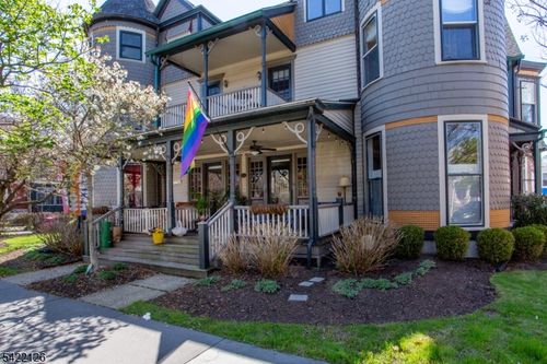 6-151 N Union St, LAMBERTVILLE, NJ, 08530-1618 | Card Image