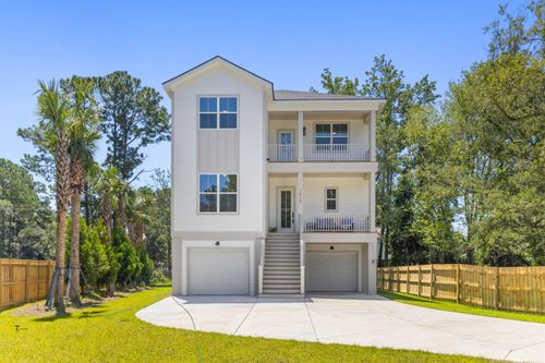 1615 Macoma Dr, Mount Pleasant, SC, 29466-8206 | Card Image