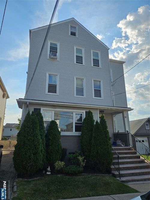 740 Lake Ave, Lyndhurst, NJ, 07071-1297 | Card Image