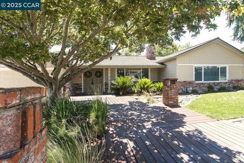 1736 Silverwood Dr, Martinez, CA, 94553-5341 | Card Image
