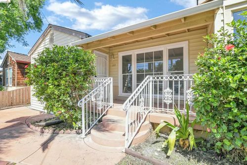 120 Hillcrest Ave, Pittsburg, CA, 94565 | Card Image