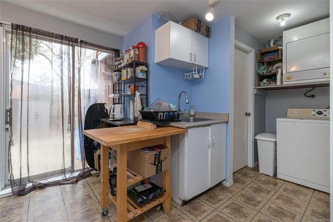 4070 Carey Rd, House other with 5 bedrooms, 3 bathrooms and 3 parking in Saanich BC | Image 27