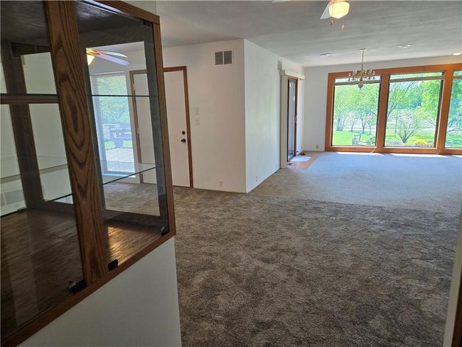 33295 Bethel Church Rd, House other with 3 bedrooms, 3 bathrooms and null parking in Osawatomie KS | Image 9