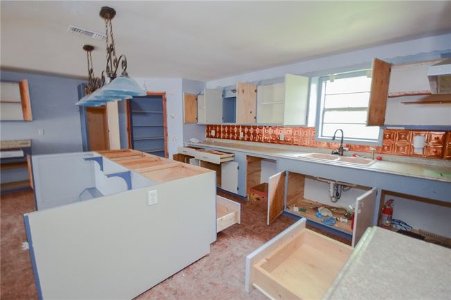 7040 Minson Dr, House other with 2 bedrooms, 1 bathrooms and null parking in Sandia TX | Image 9