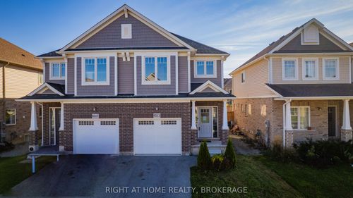 9513 Tallgrass Ave, Niagara Falls, ON, L2G0Y2 | Card Image