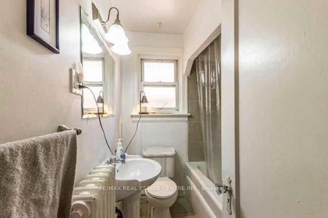 123 Krug St, Home with 5 bedrooms, 3 bathrooms and 3 parking in Kitchener ON | Image 38
