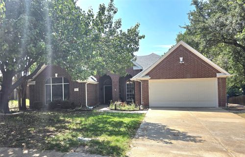 207 Julian Dr, Rockwall, TX, 75087-4641 | Card Image
