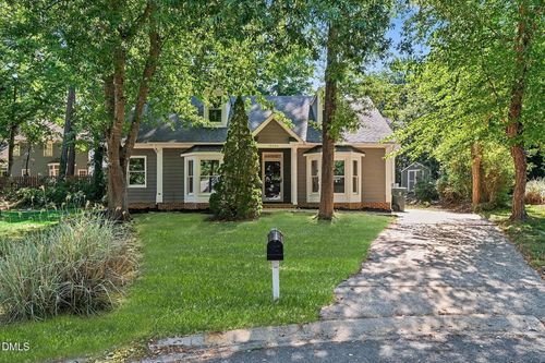 12104 Queensbridge Ct, Raleigh, NC, 27613-5506 | Card Image