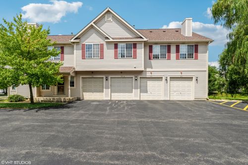 601-601 Fox Ridge Dr, Fox Lake, IL, 60020-1956 | Card Image