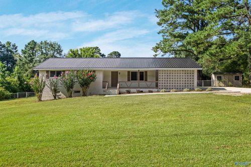 2702 Sunset Dr, Southside, AL, 35907-7620 | Card Image