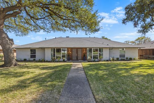 7724 Meadowhaven Dr, Dallas, TX, 75254-8106 | Card Image