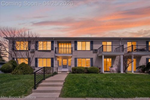 g7-100 W Hickory Grove Rd, Bloomfield Hills, MI, 48304-2168 | Card Image