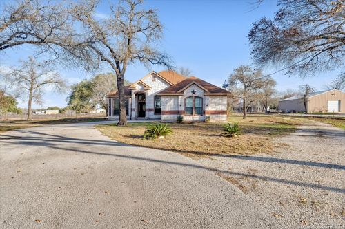 130 County Road 6868 W, Natalia, TX, 78059 | Card Image