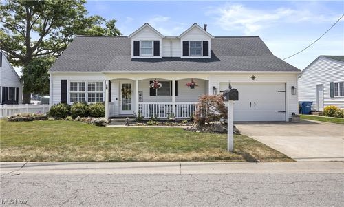 5105 Park Dr, Vermilion, OH, 44089-1416 | Card Image