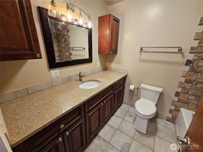 33601 Us Highway 97, House other with 4 bedrooms, 4 bathrooms and null parking in Oroville WA | Image 12