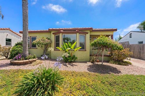 4457 Felton St, San Diego, CA, 92116-4515 | Card Image