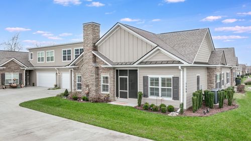 2460 Stonecenter Ln, Murfreesboro, TN, 37128-1105 | Card Image