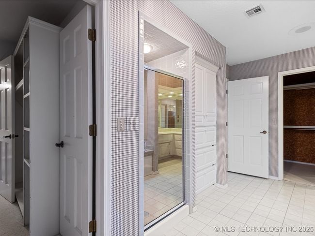 Bathroom 2 and 3 upstairs are connected by a walk through closet | Image 40