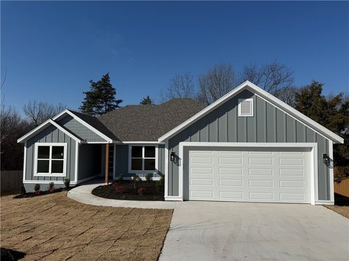 6 Dillow Ln, Bella Vista, AR, 72714-4010 | Card Image